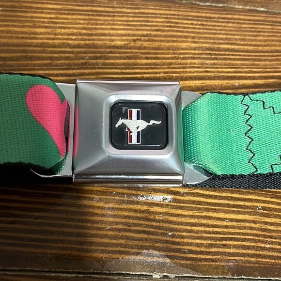 Buckle Down “I Love Pandas” Ford Mustang Seatbelt Belt - Picture 2 of 6